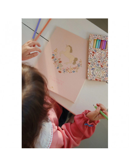 Розмальовка та олівці Unicorn 3