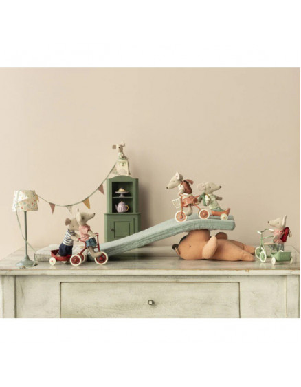 Tricycle Hanger Red 3