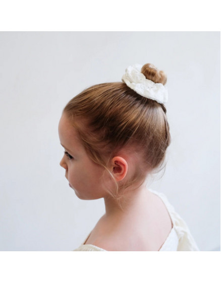 Giant Broderie Anglaise Scrunchie 3