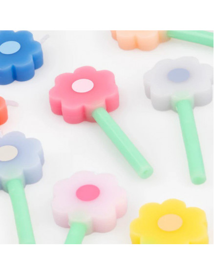 Rainbow Daisy Candles 3