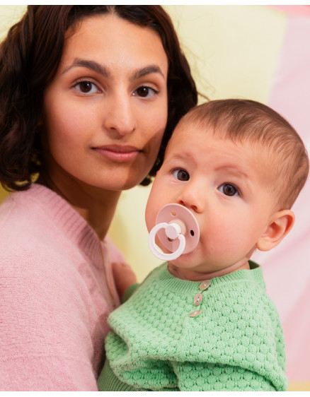 Pacifier Studio Colour Fusion Woodchuck Blush 2