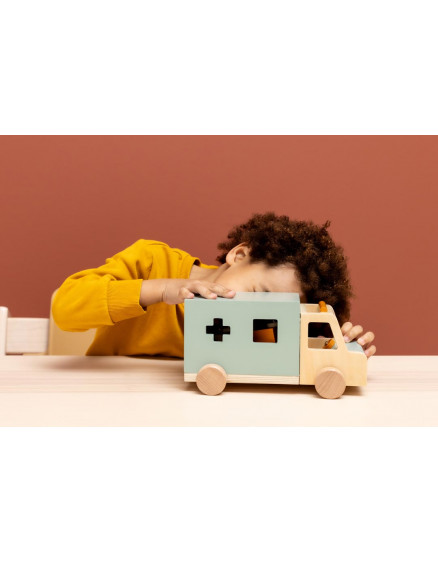 Дерев'яний іграшковий набір Ambulance 3