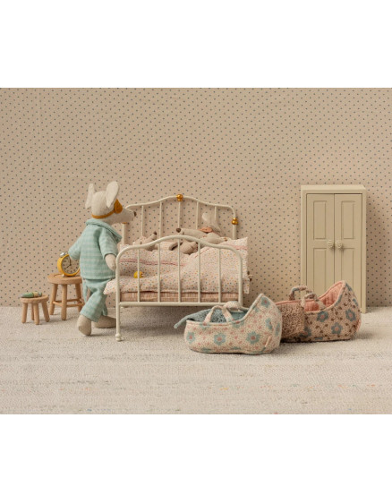 Vintage Bed, Mouse - Off-White 2