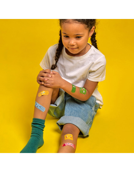 Kidoki Ouchy Friends Adhesive Bandages 3