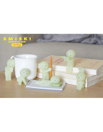 Лялечки Smiski Series Living 3