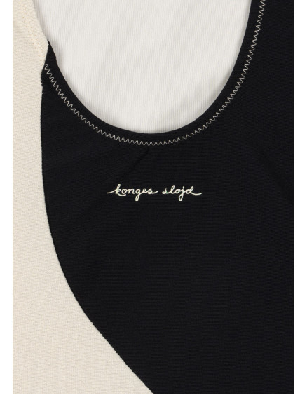 Tao Mommy Swimsuit Tap 2