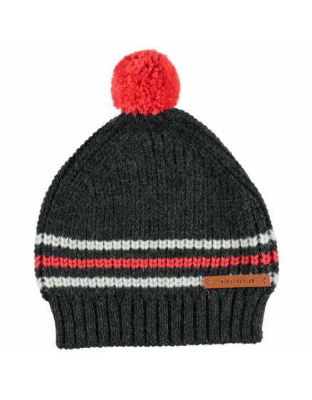 В'язана шапка W